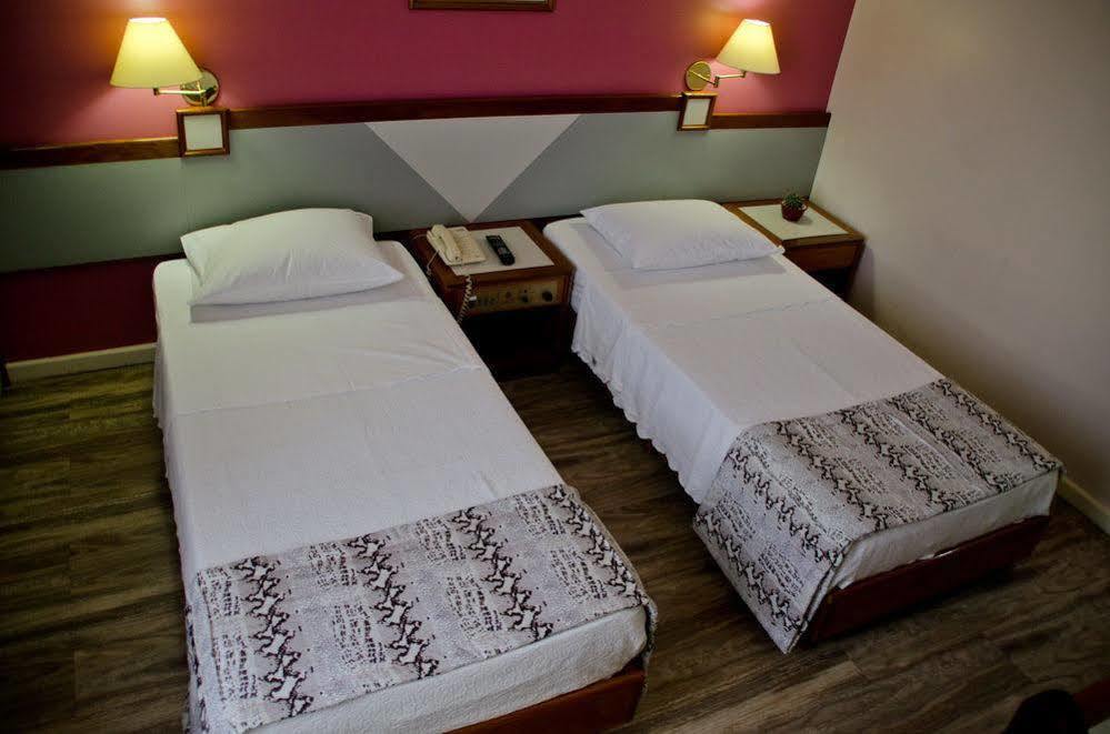 Cachoeiro Plaza Hotel Cachoeiro de Itapemirim Eksteriør bilde